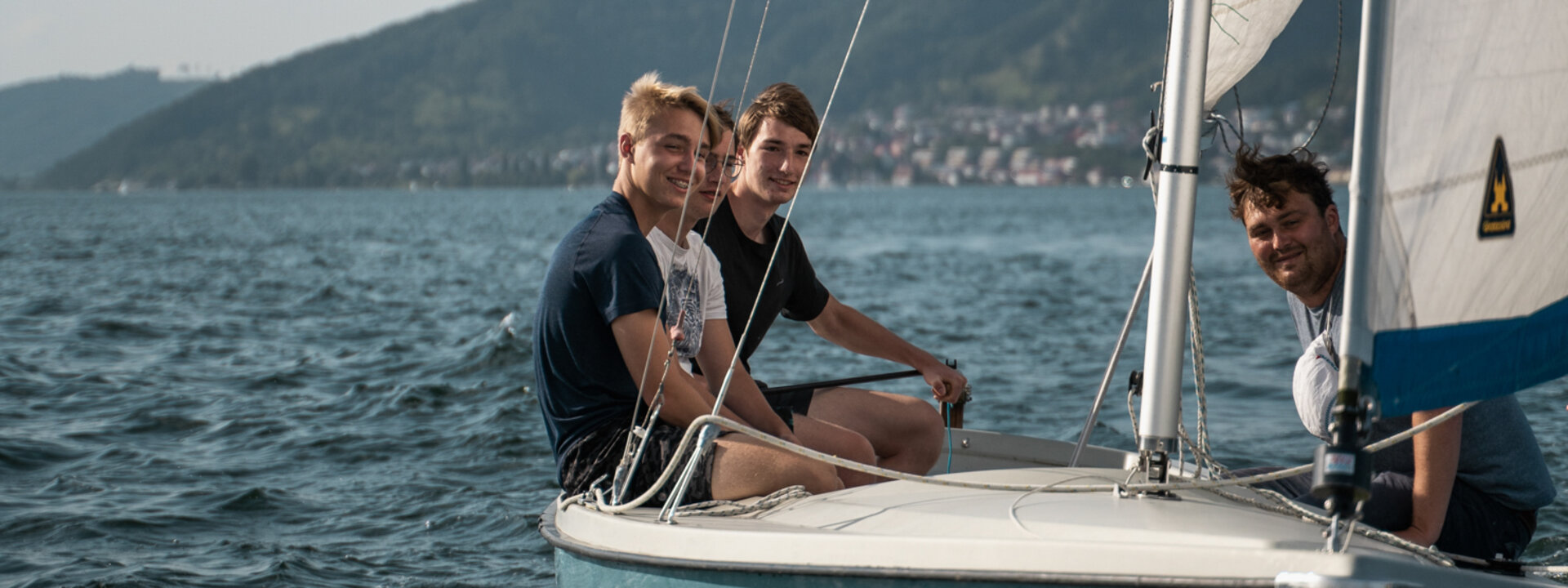 Sommerkollegiaten segeln auf dem Bodensee